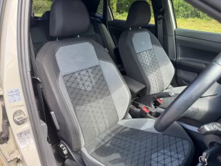 /photos/10070/0c6e22c7-1f05-9be7-051e-e2920dd107fa_i320x240.jpg