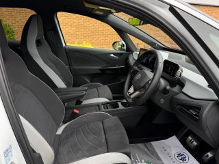 /photos/10070/76eb350c-9190-92bd-cd78-ad55eeba4016_i320x240.jpg